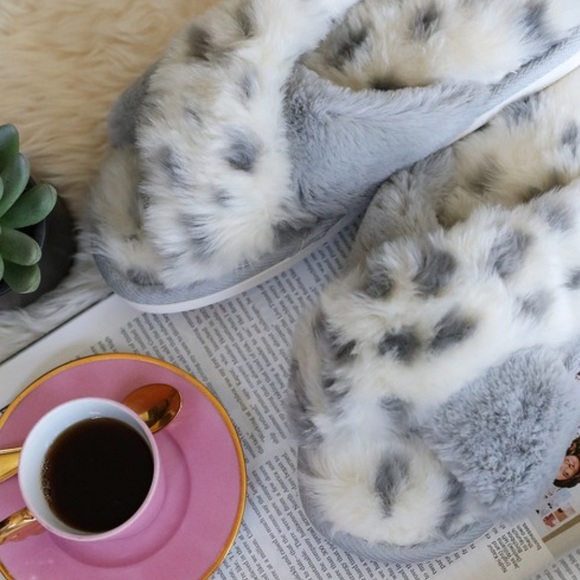 Fur Leopard Slippers Gray & White - Picture 5 of 12